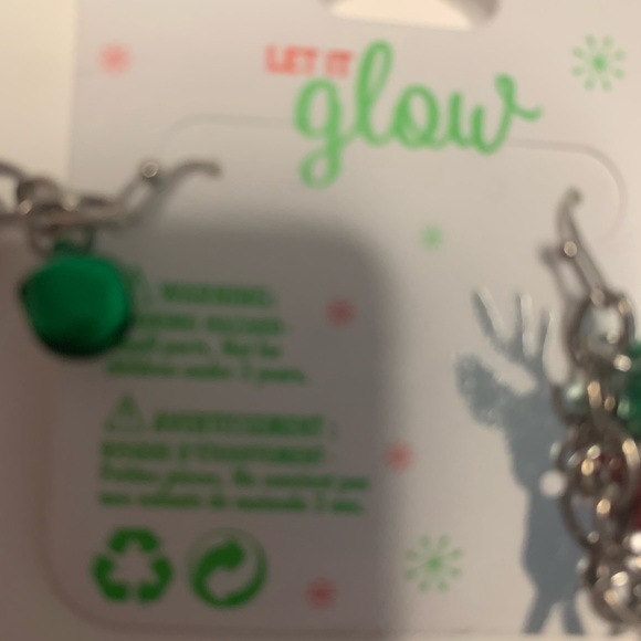 Claire’s Let It Glow dangly holiday earrings. New - Picture 4 of 5